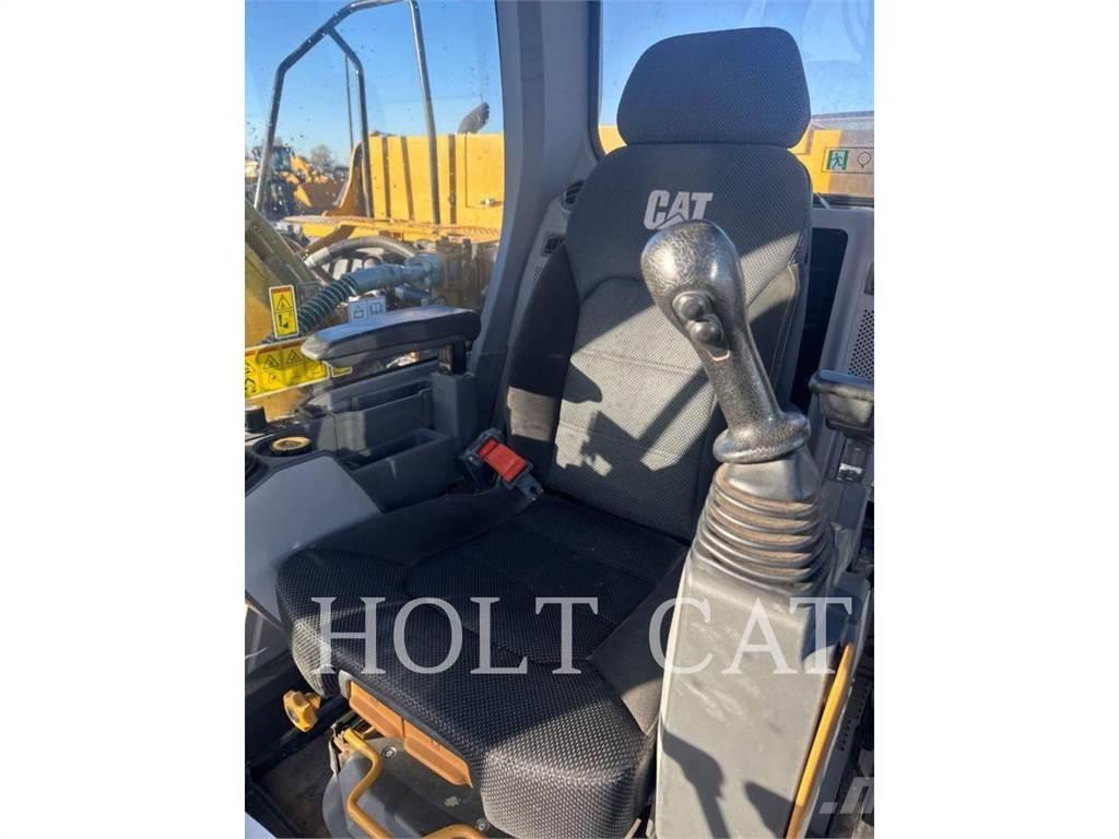 CAT 323 TC Bandgrävare