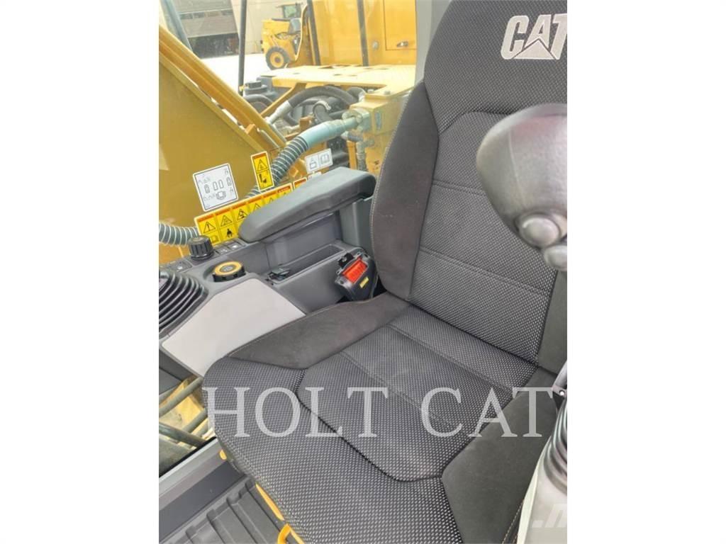 CAT 323 TC Bandgrävare