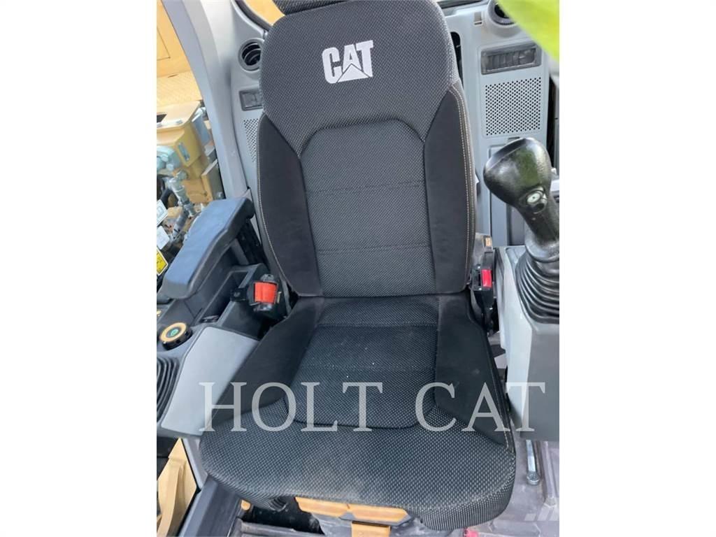 CAT 323 TC Bandgrävare