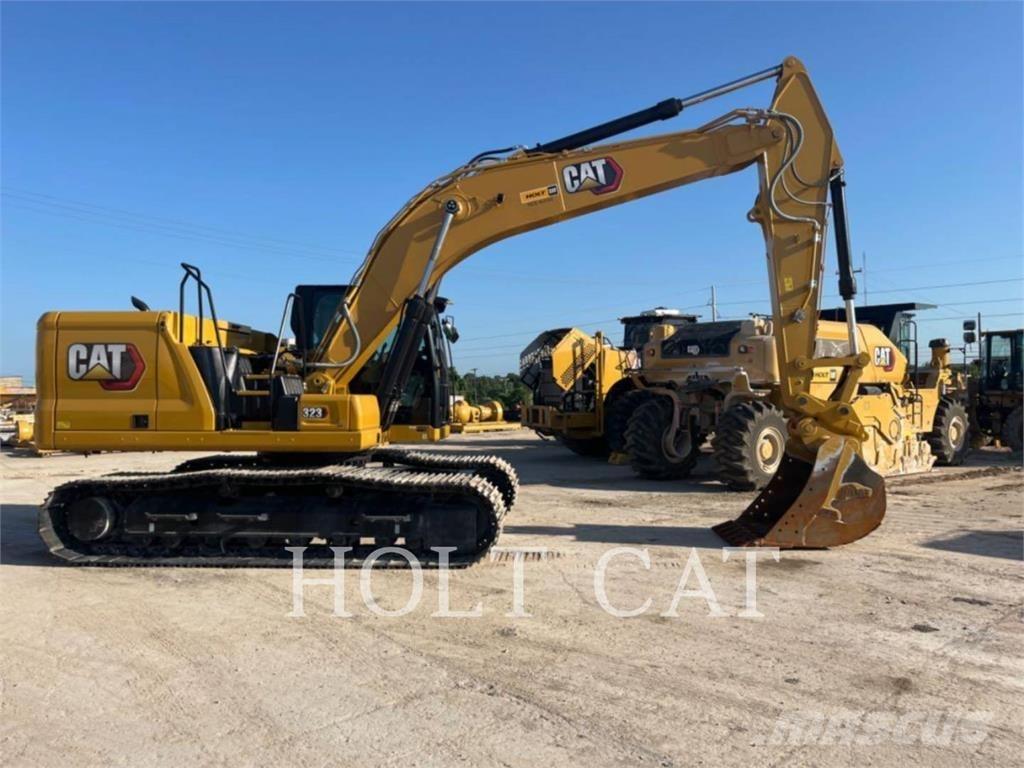 CAT 323 TC Bandgrävare