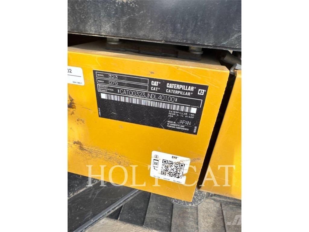 CAT 323 TC Bandgrävare