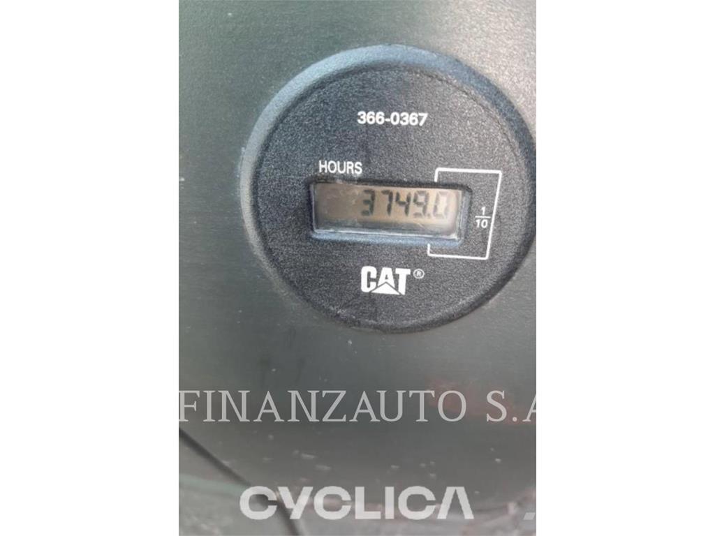 CAT 323DLN Bandgrävare