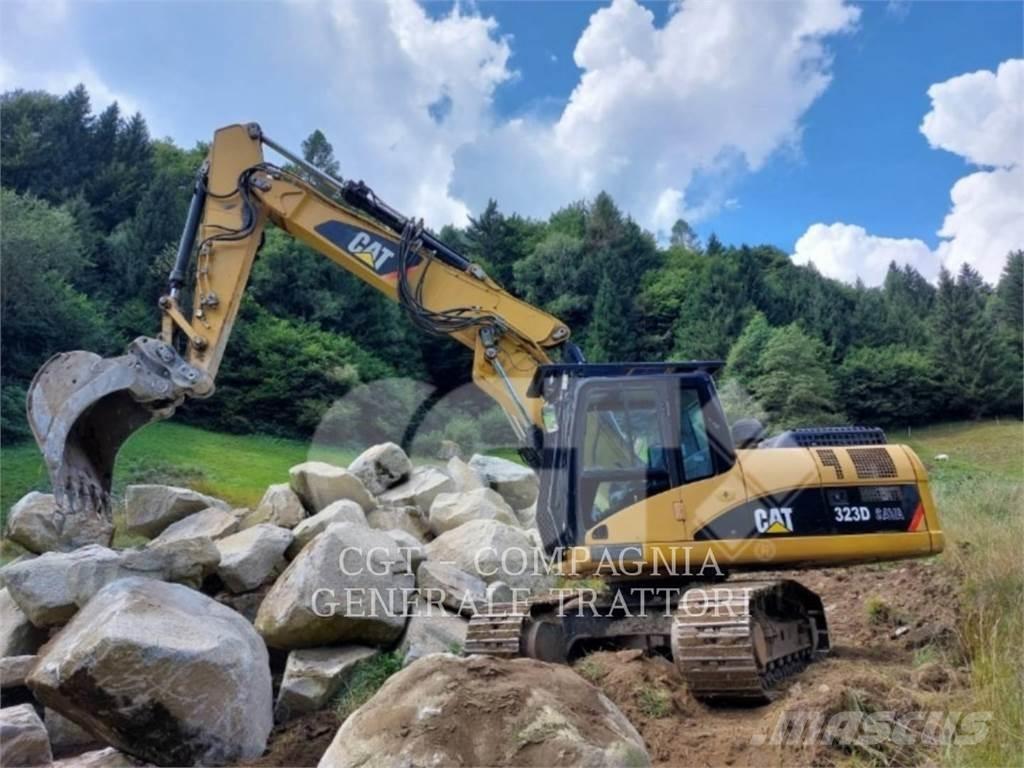 CAT 323DSA Bandgrävare
