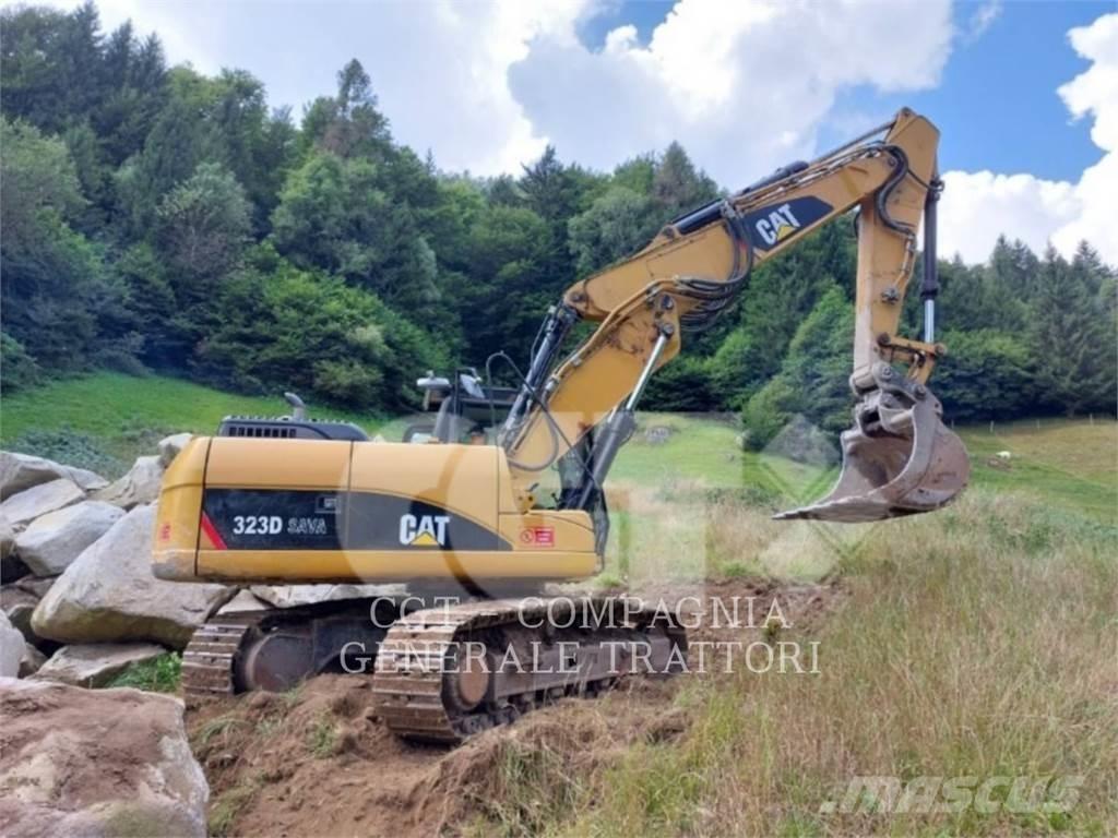 CAT 323DSA Bandgrävare