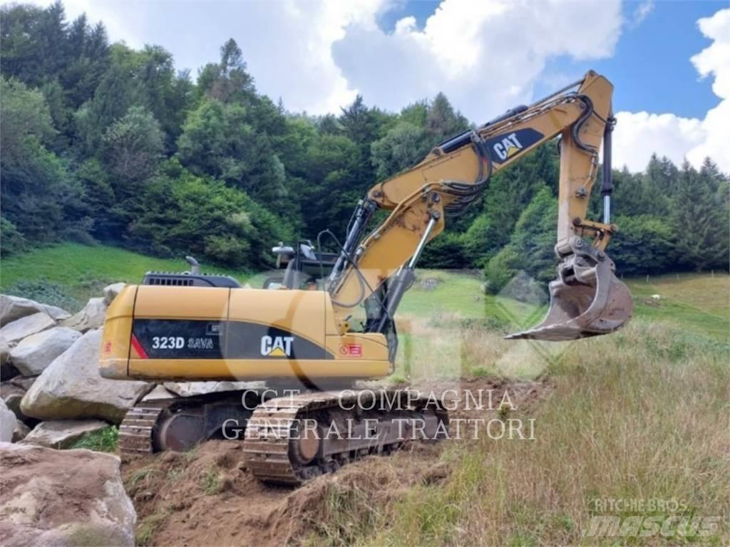 CAT 323DSA Bandgrävare