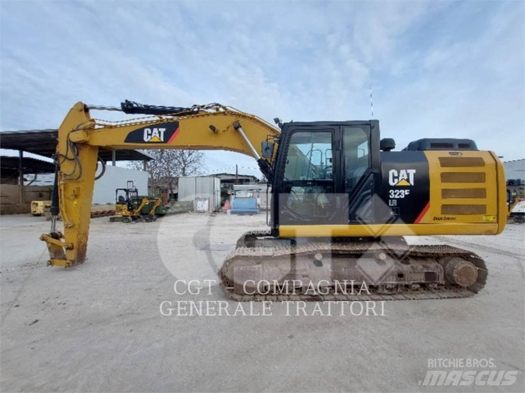 CAT 323E Bandgrävare