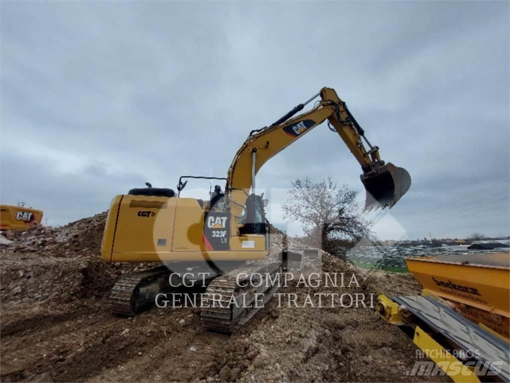 CAT 323F Bandgrävare