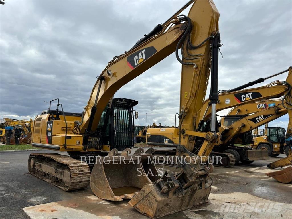 CAT 323F Bandgrävare