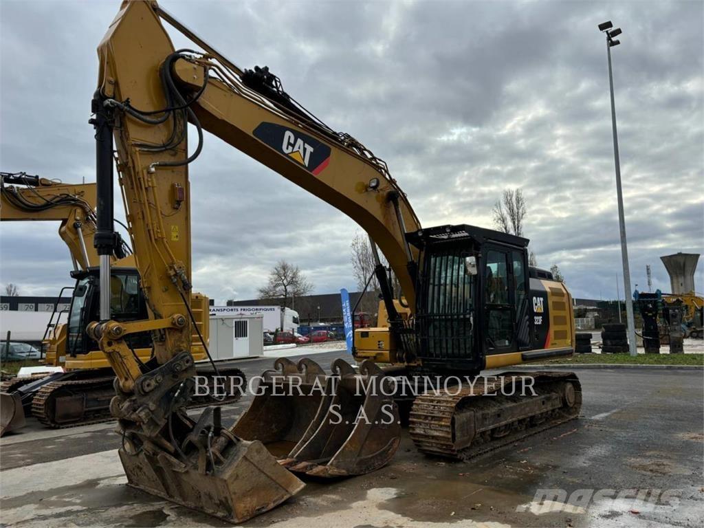 CAT 323F Bandgrävare