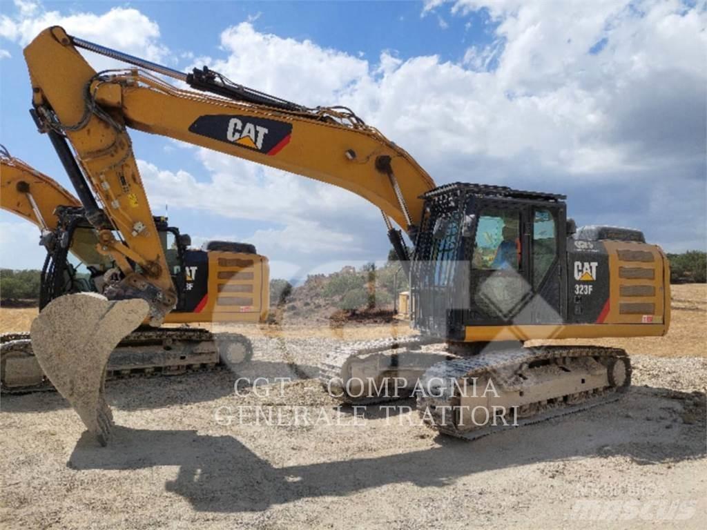 CAT 323F Bandgrävare