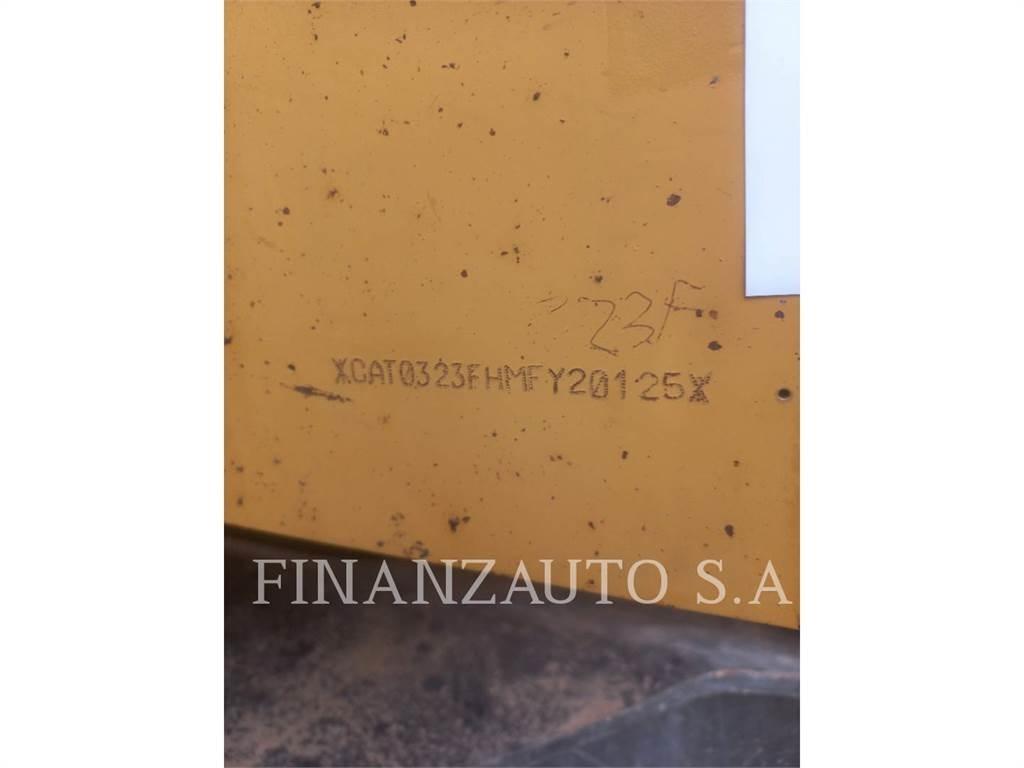 CAT 323F Bandgrävare
