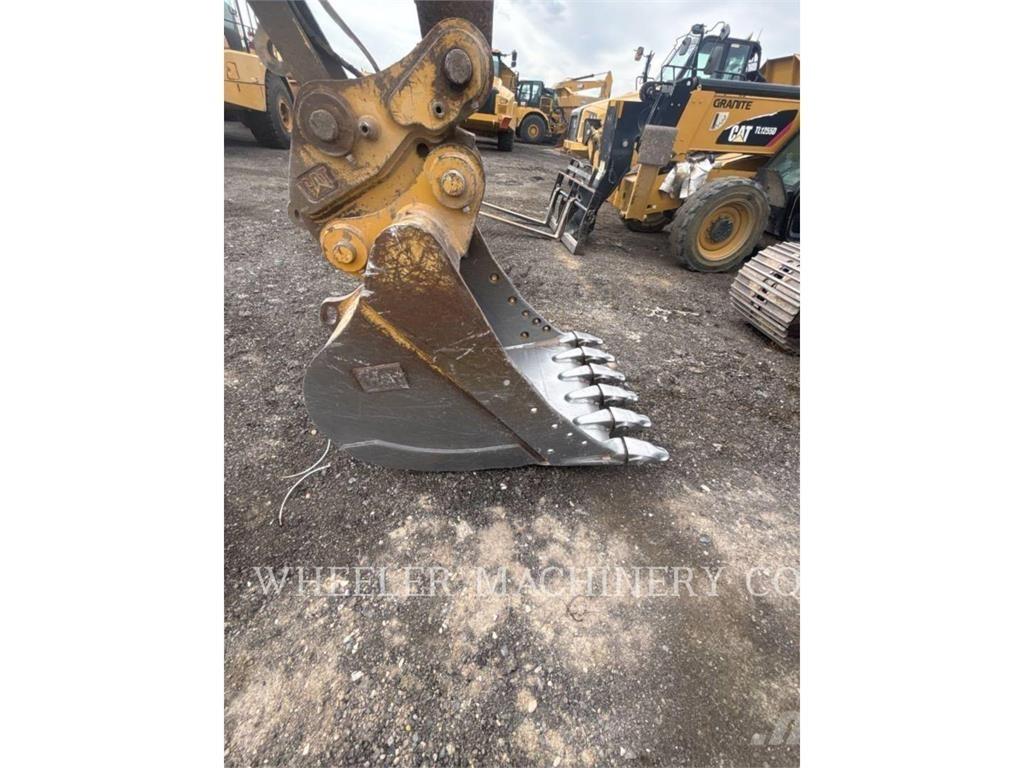 CAT 323F L CF Bandgrävare