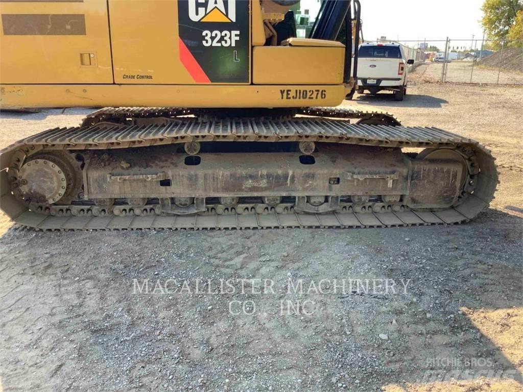 CAT 323FL Bandgrävare