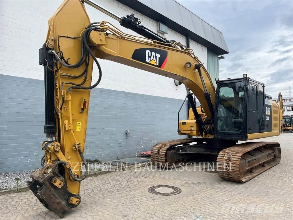 CAT 323FL Bandgrävare