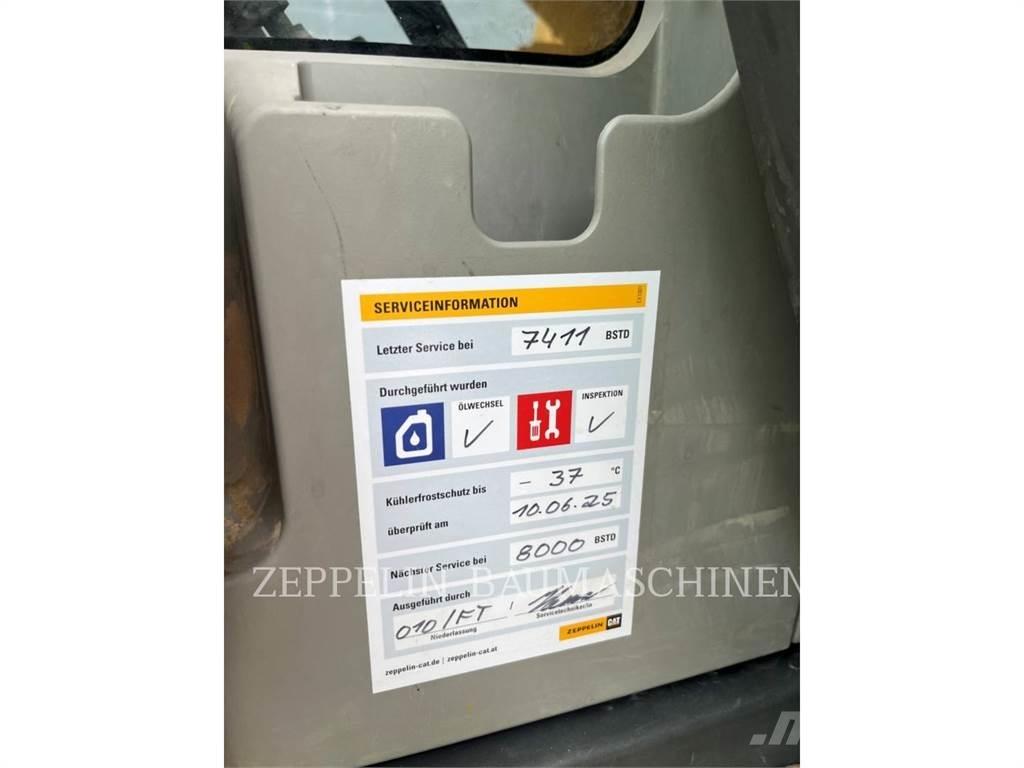 CAT 323FL Bandgrävare