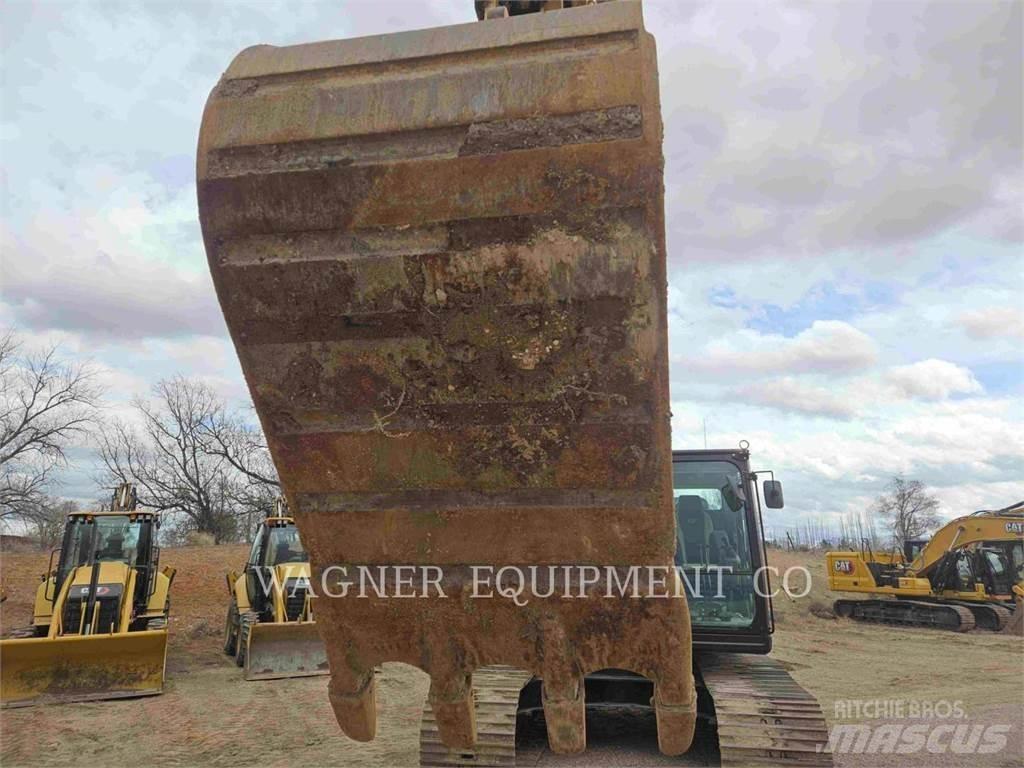 CAT 323FL TC Bandgrävare
