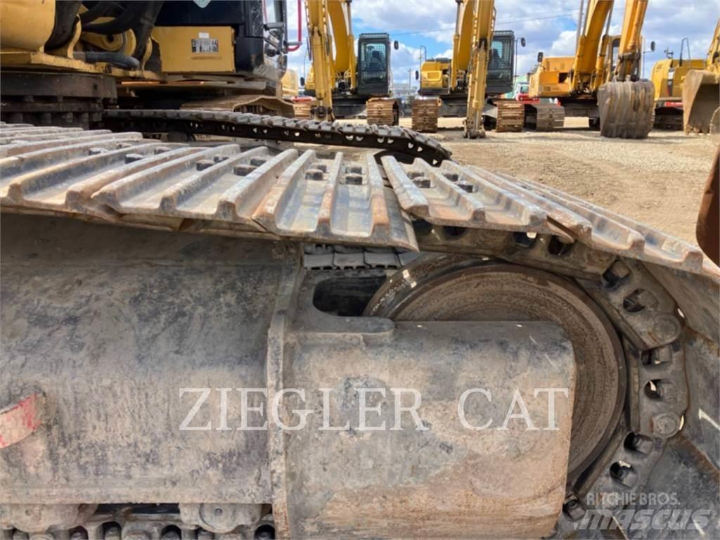 CAT 324D Bandgrävare