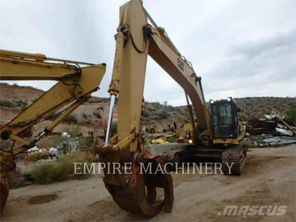 CAT 325 Bandgrävare
