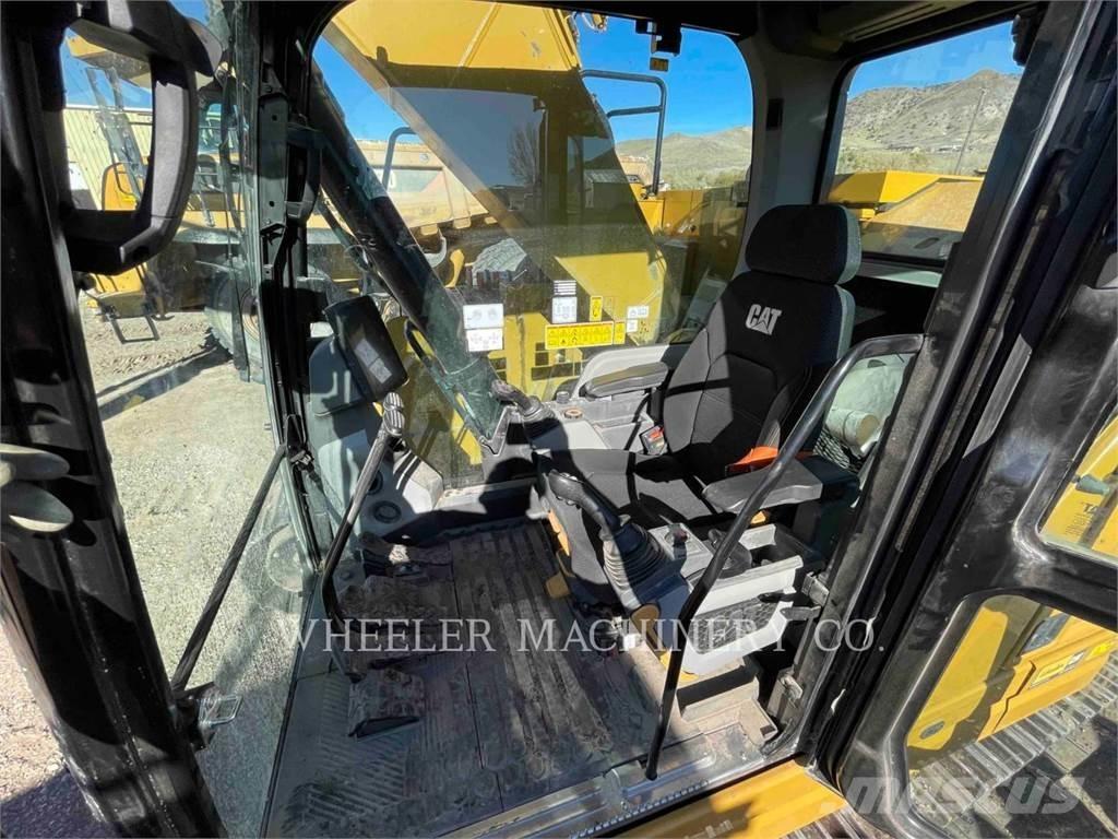 CAT 325 CF Bandgrävare