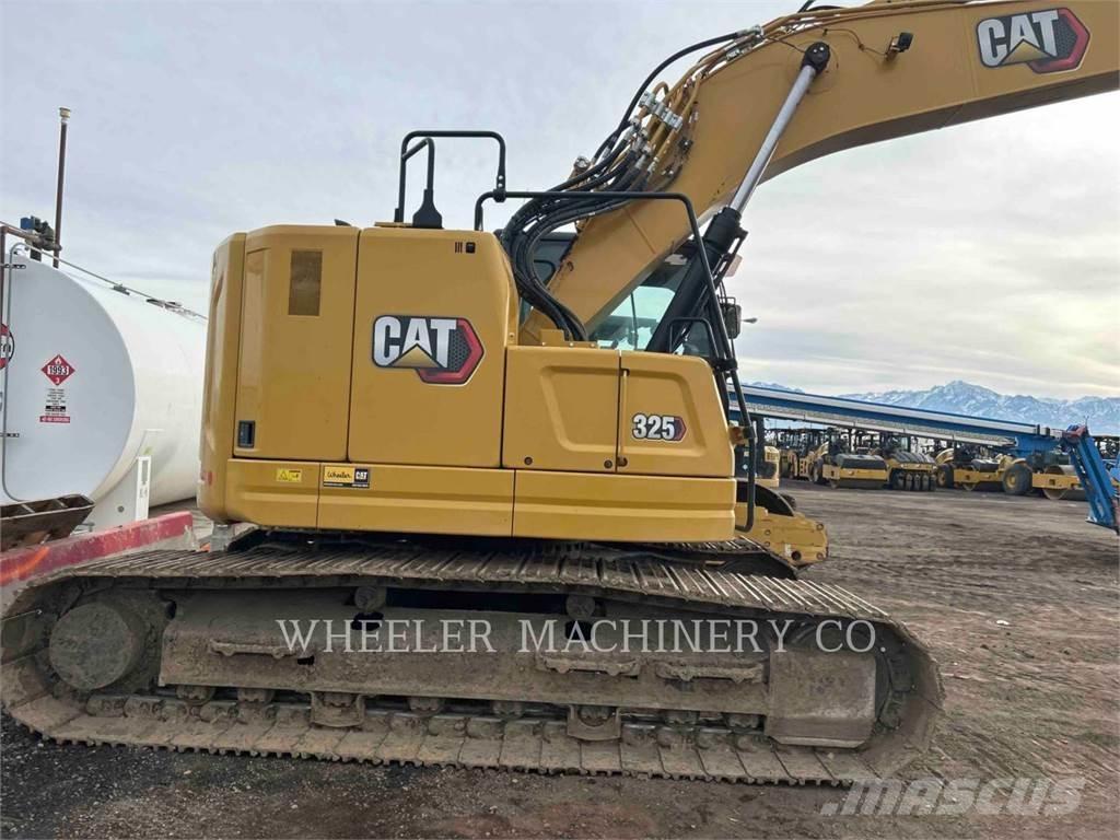 CAT 325 TH Bandgrävare