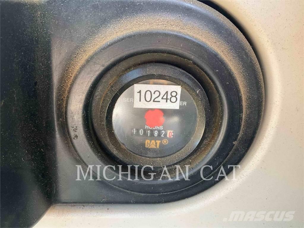 CAT 325CL Bandgrävare