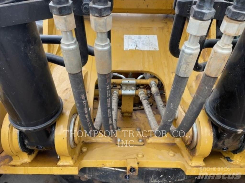 CAT 326 Bandgrävare