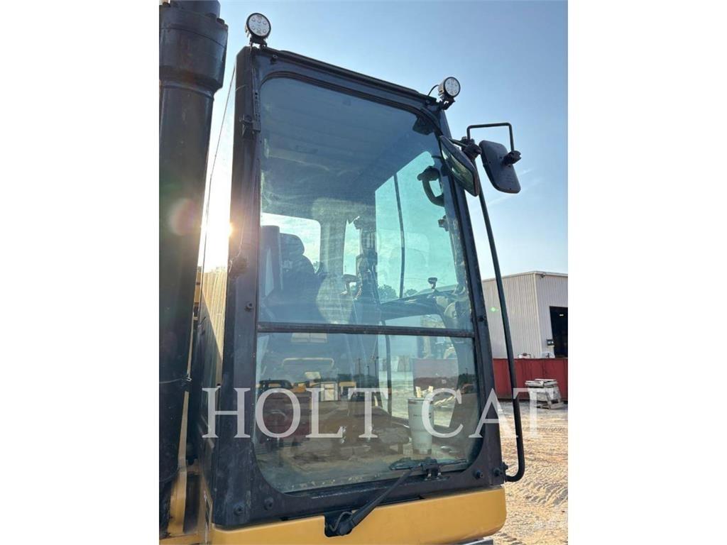 CAT 326 Bandgrävare