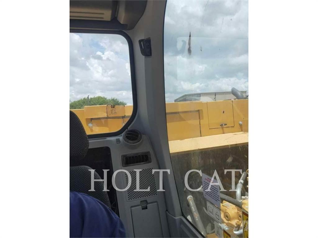 CAT 326 LRF Bandgrävare