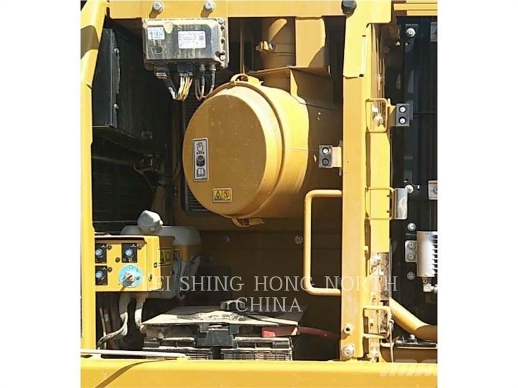 CAT 326D2L Bandgrävare