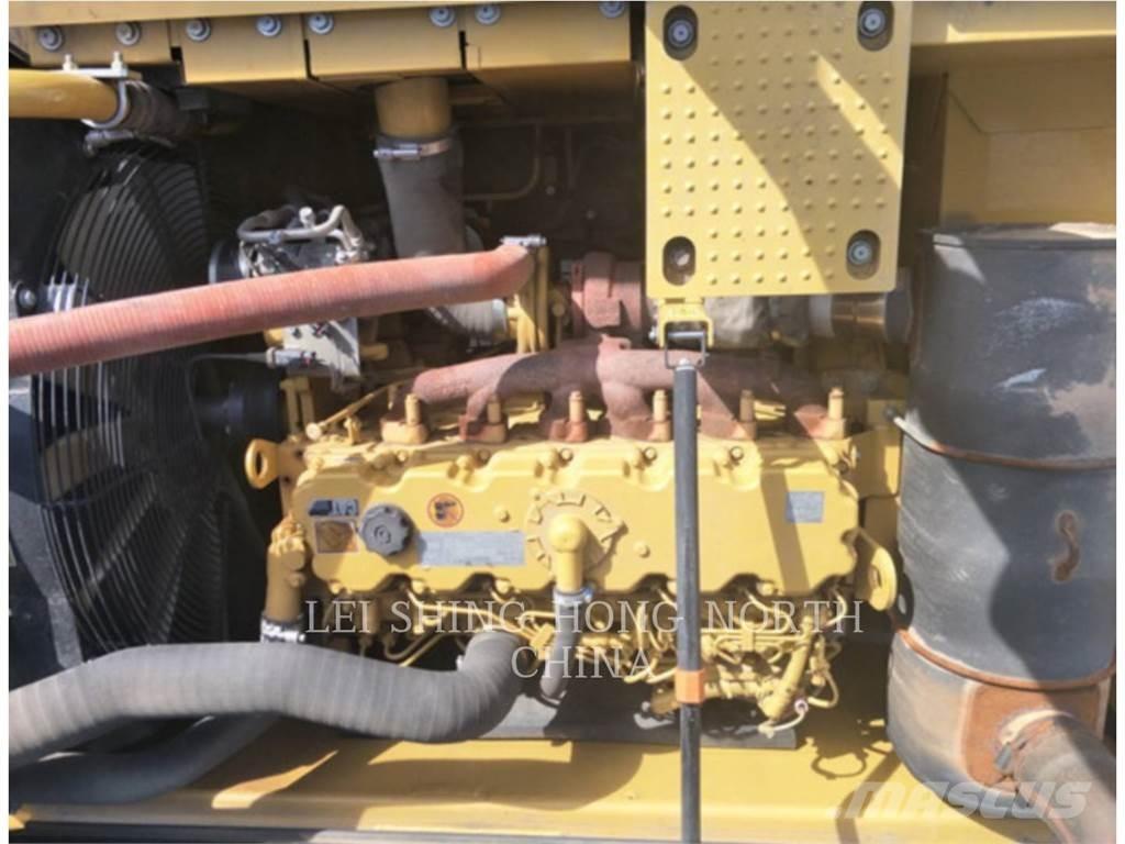 CAT 326D2L Bandgrävare
