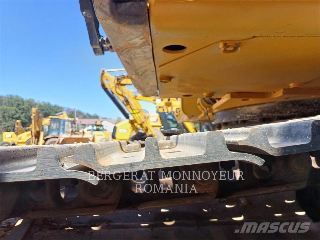 CAT 326FL Bandgrävare
