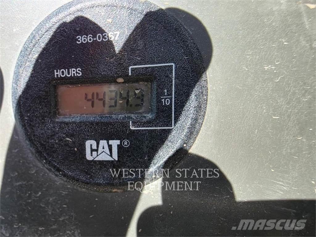 CAT 328D Bandgrävare