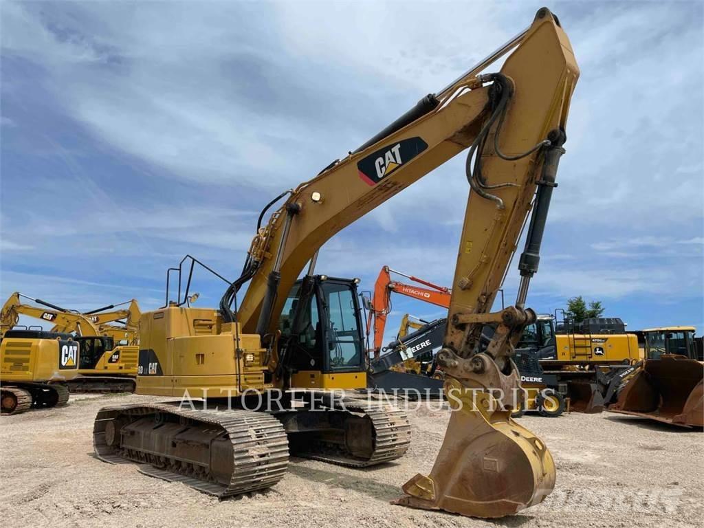 CAT 328DL CR Bandgrävare