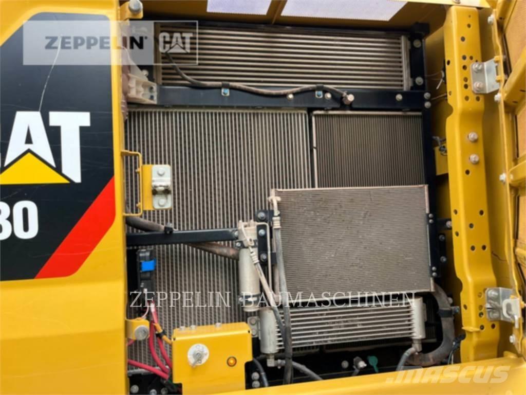 CAT 330-07A Bandgrävare