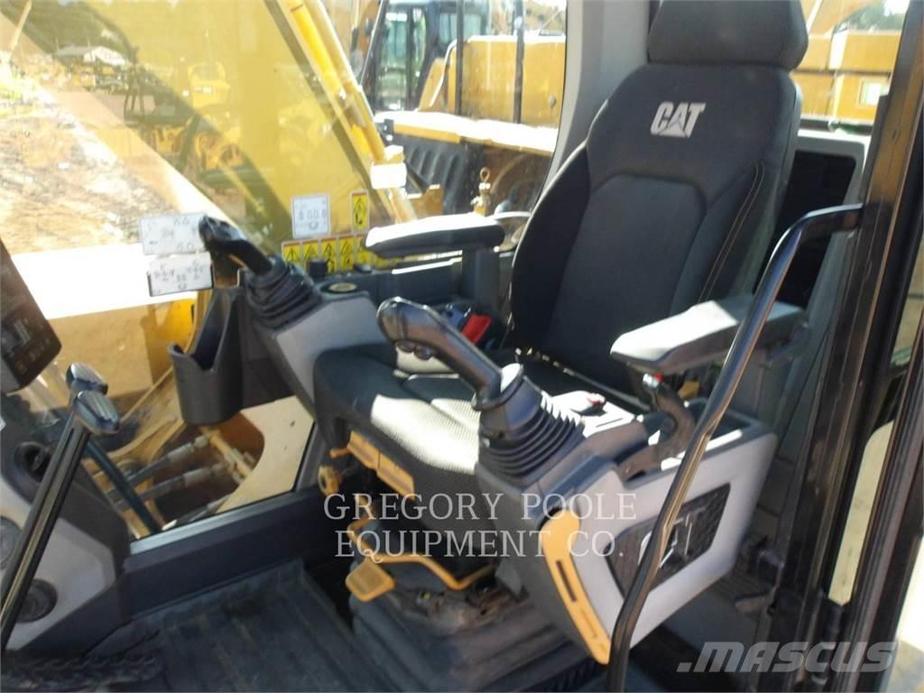 CAT 33007 Bandgrävare