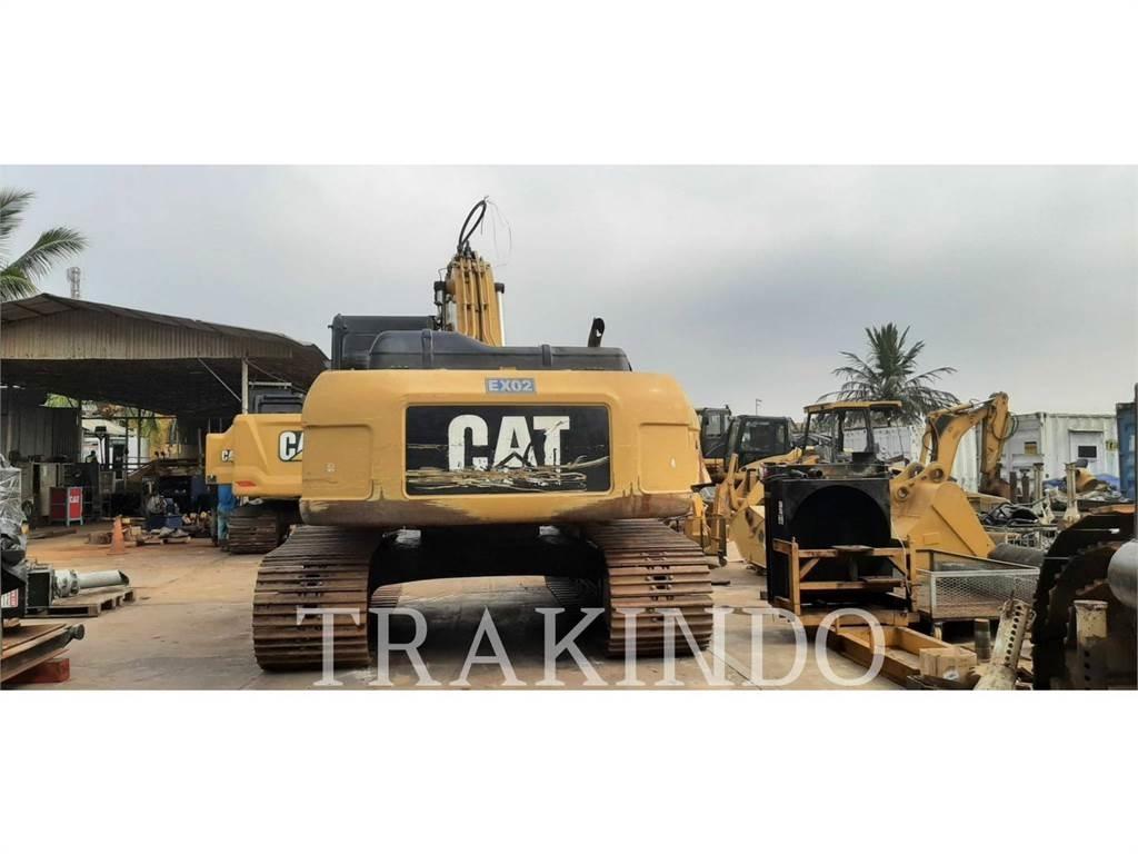 CAT 330D2L Bandgrävare