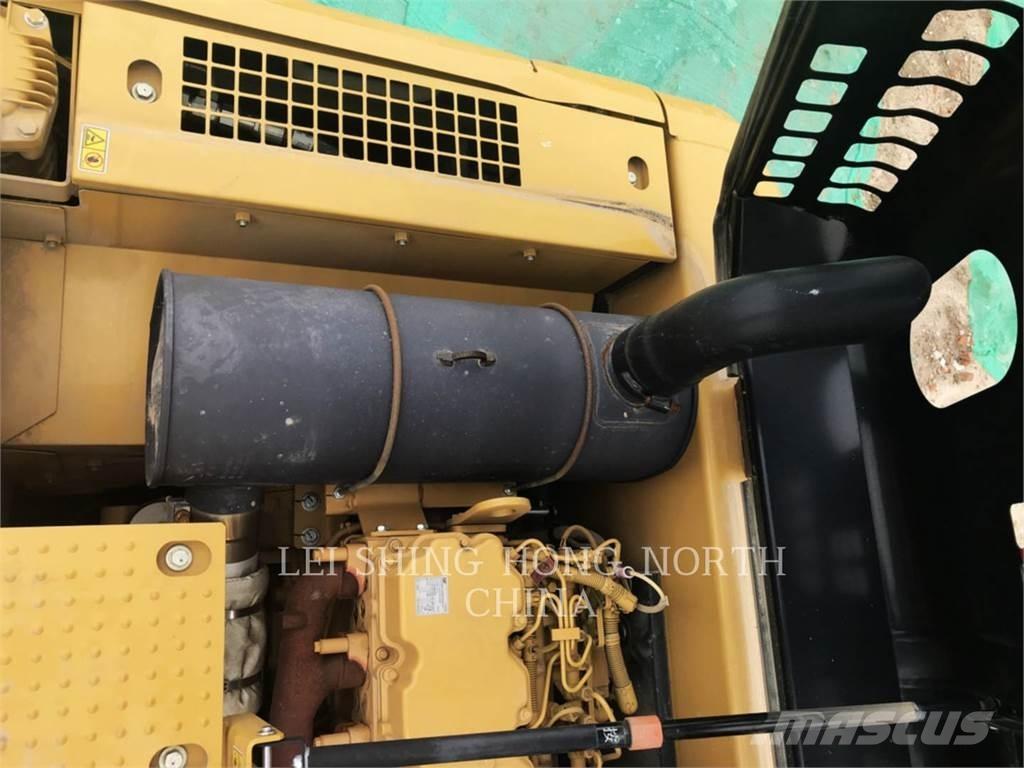 CAT 330D2L Bandgrävare