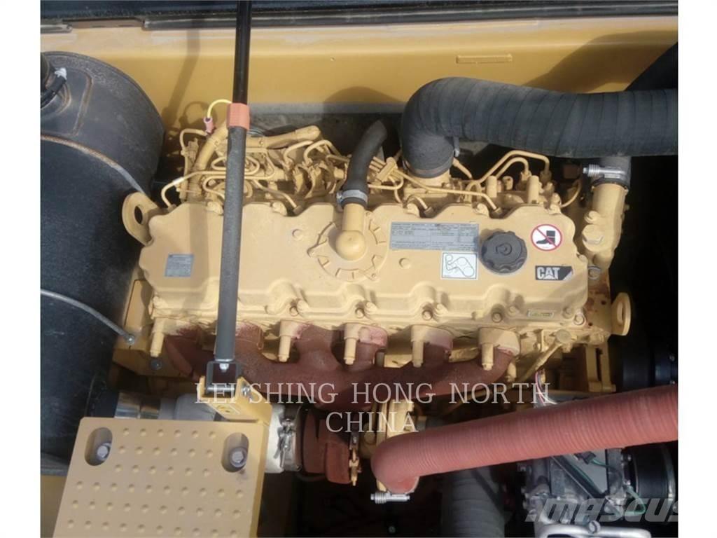 CAT 330D2L Bandgrävare