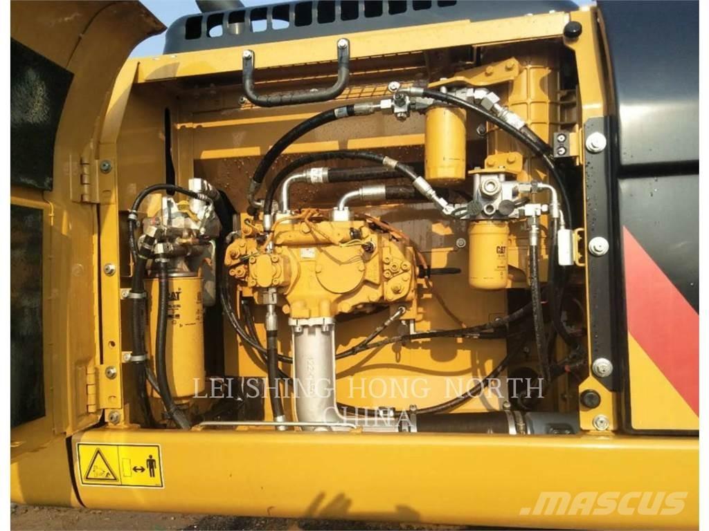 CAT 330D2L Bandgrävare