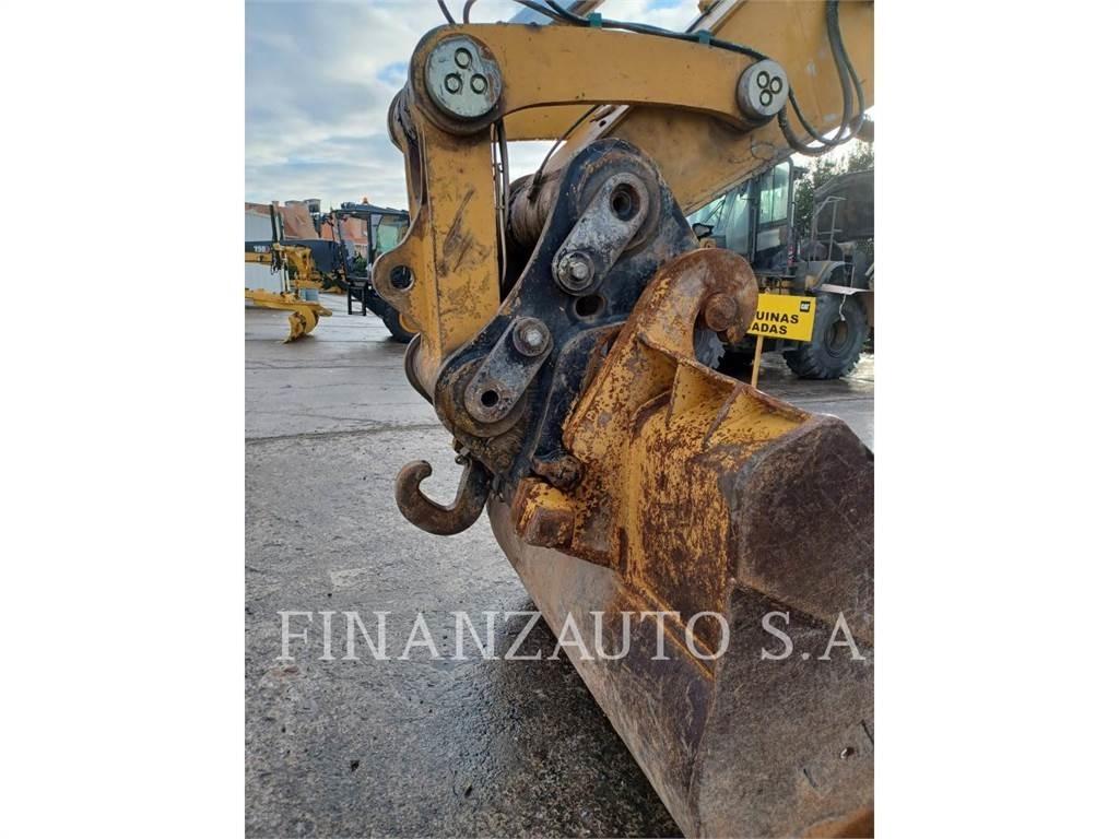 CAT 330DLME Bandgrävare