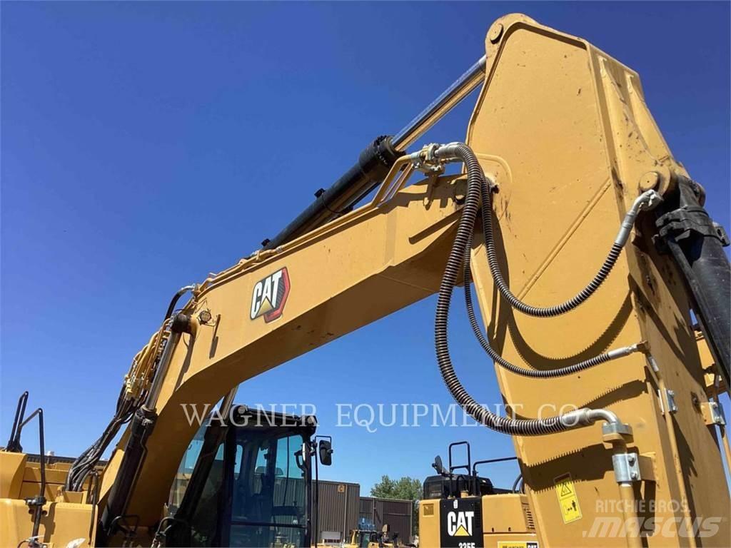 CAT 335 Bandgrävare