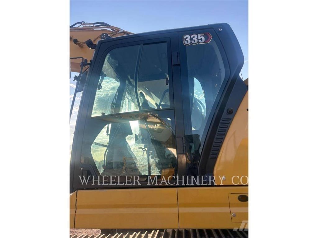 CAT 335 CF Bandgrävare