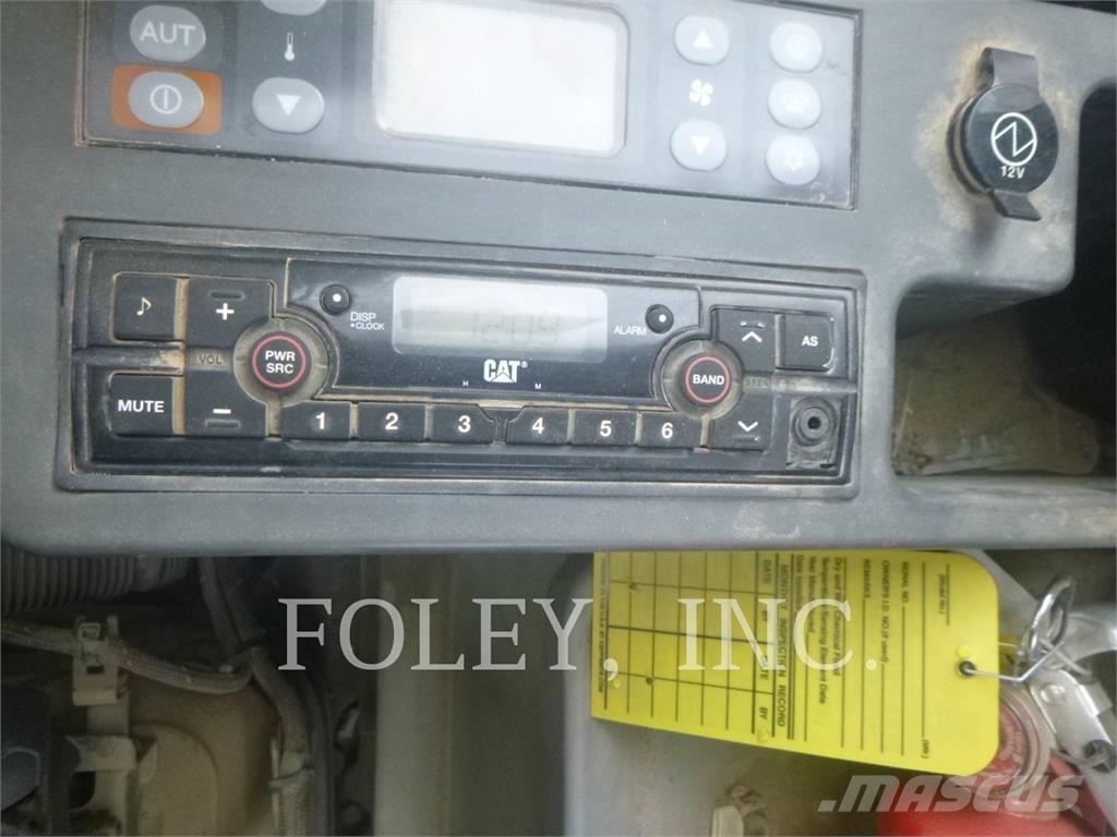 CAT 335FLCR Bandgrävare