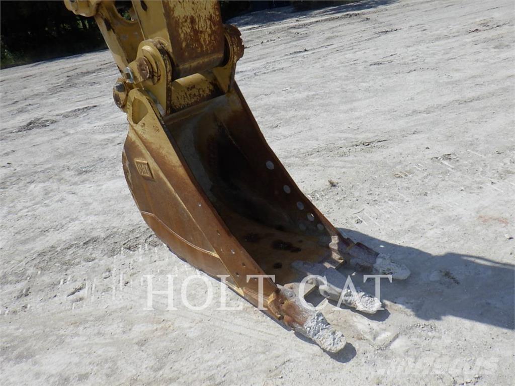 CAT 33607GC Bandgrävare