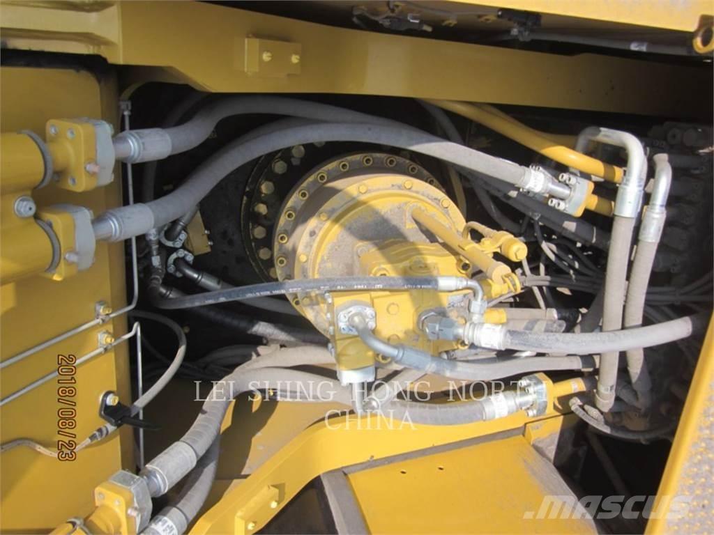 CAT 336D2 Bandgrävare