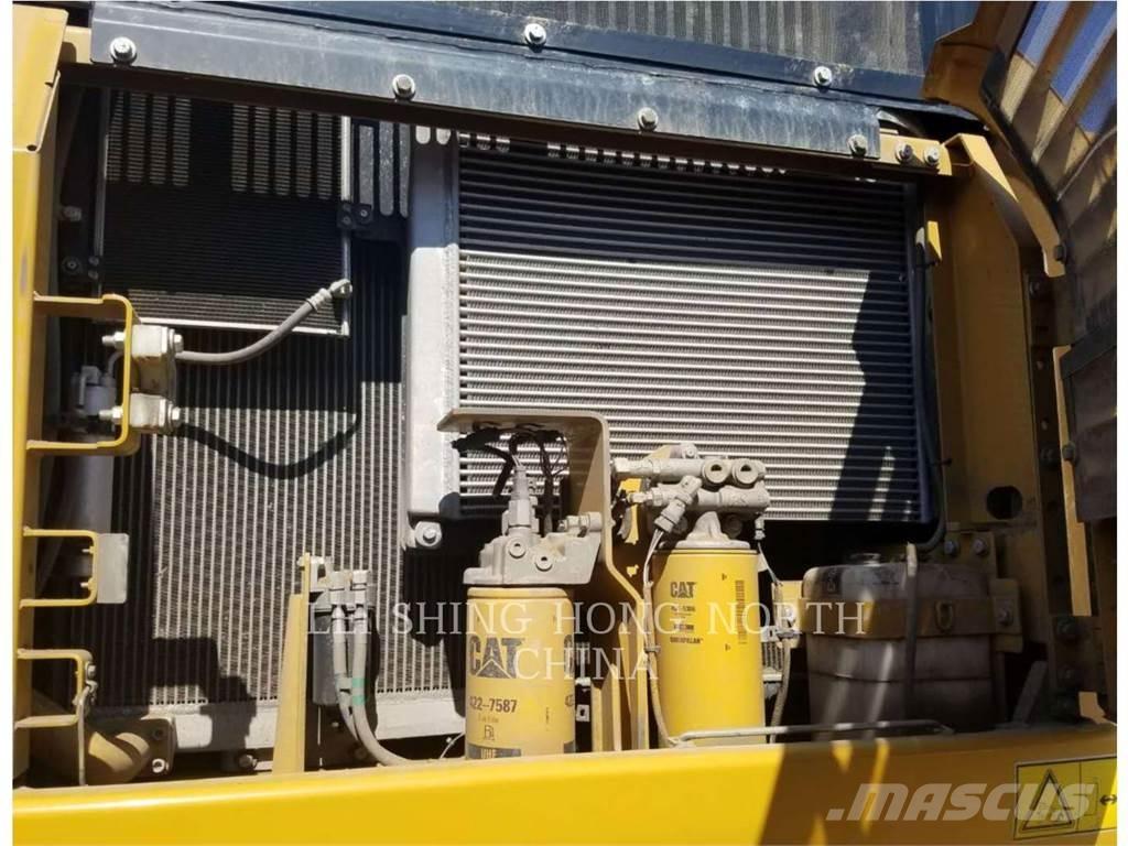 CAT 336D2 Bandgrävare