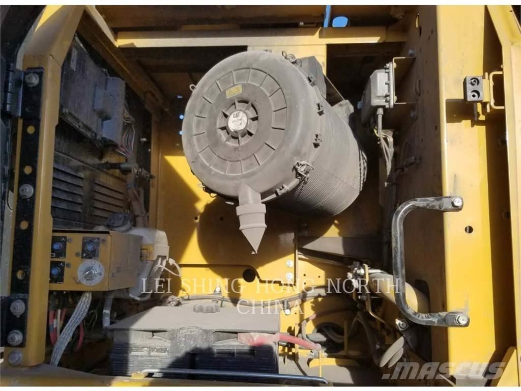 CAT 336D2 Bandgrävare