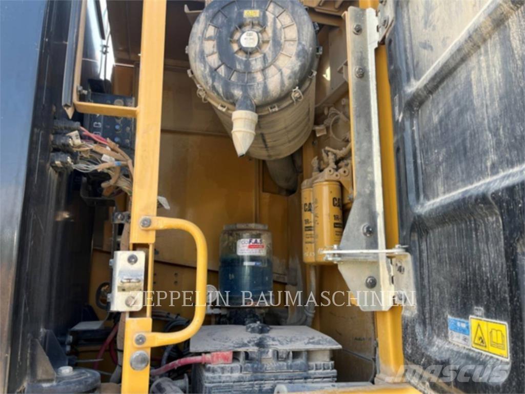 CAT 336FLN Bandgrävare