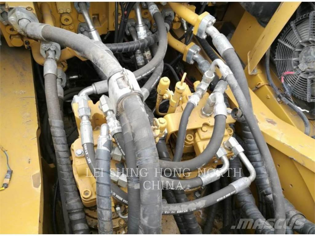 CAT 349D2 Bandgrävare