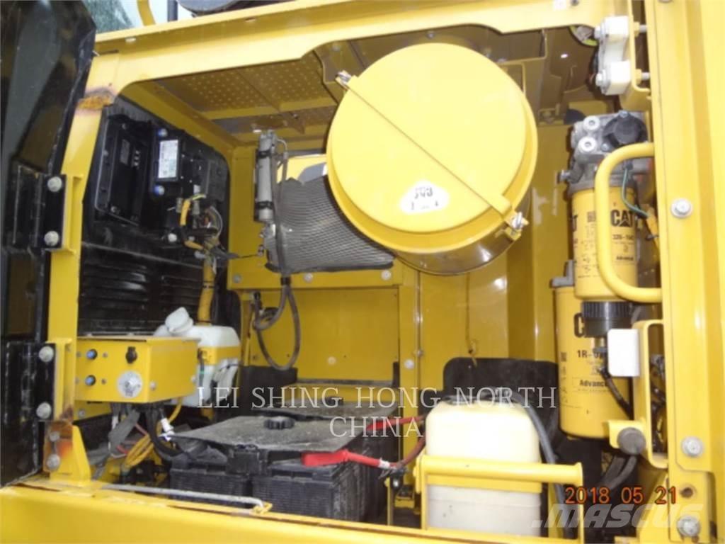 CAT 349D2 Bandgrävare